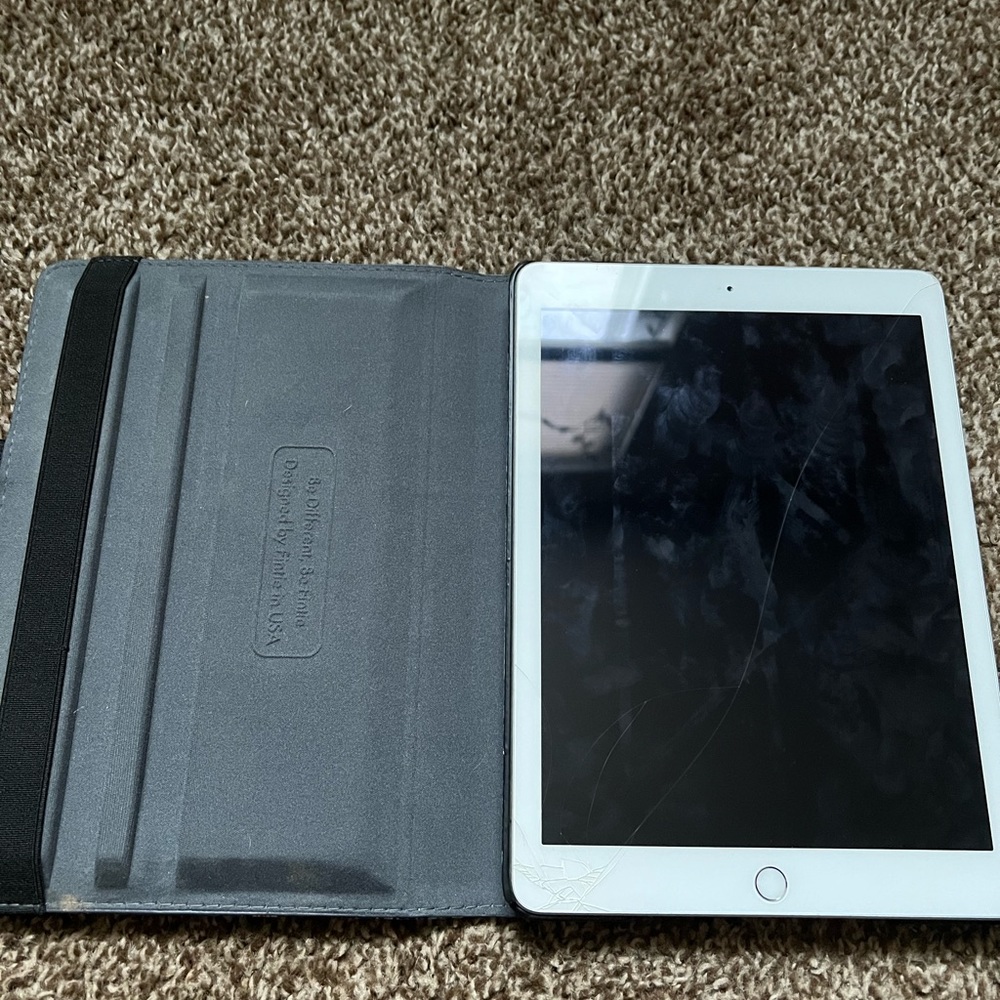 IPad Case - Picture 5 of 8